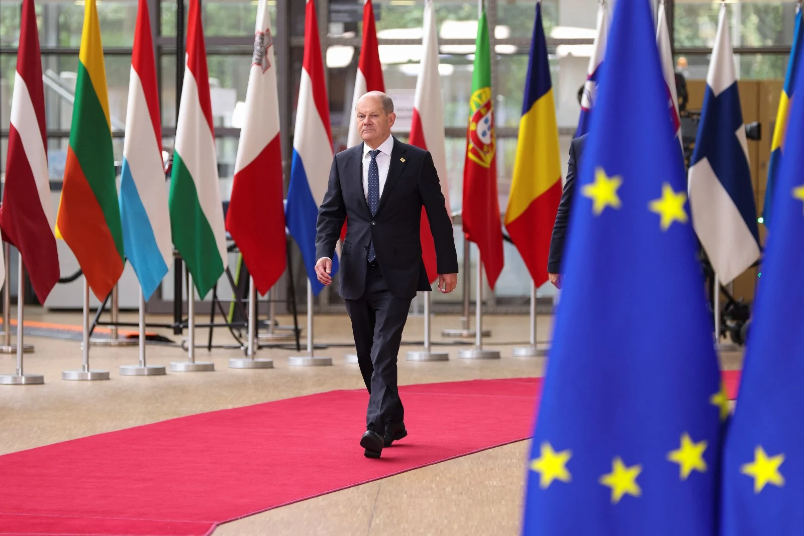 קנצלר גרמניה אולף שולץ בפסגה בבריסל