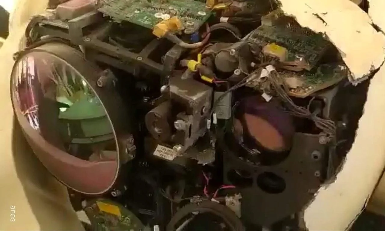 תמונה פלסטינית של המיכשור שהותקן בתוך בלון התצפית שנפל בצפון רצועת עזה