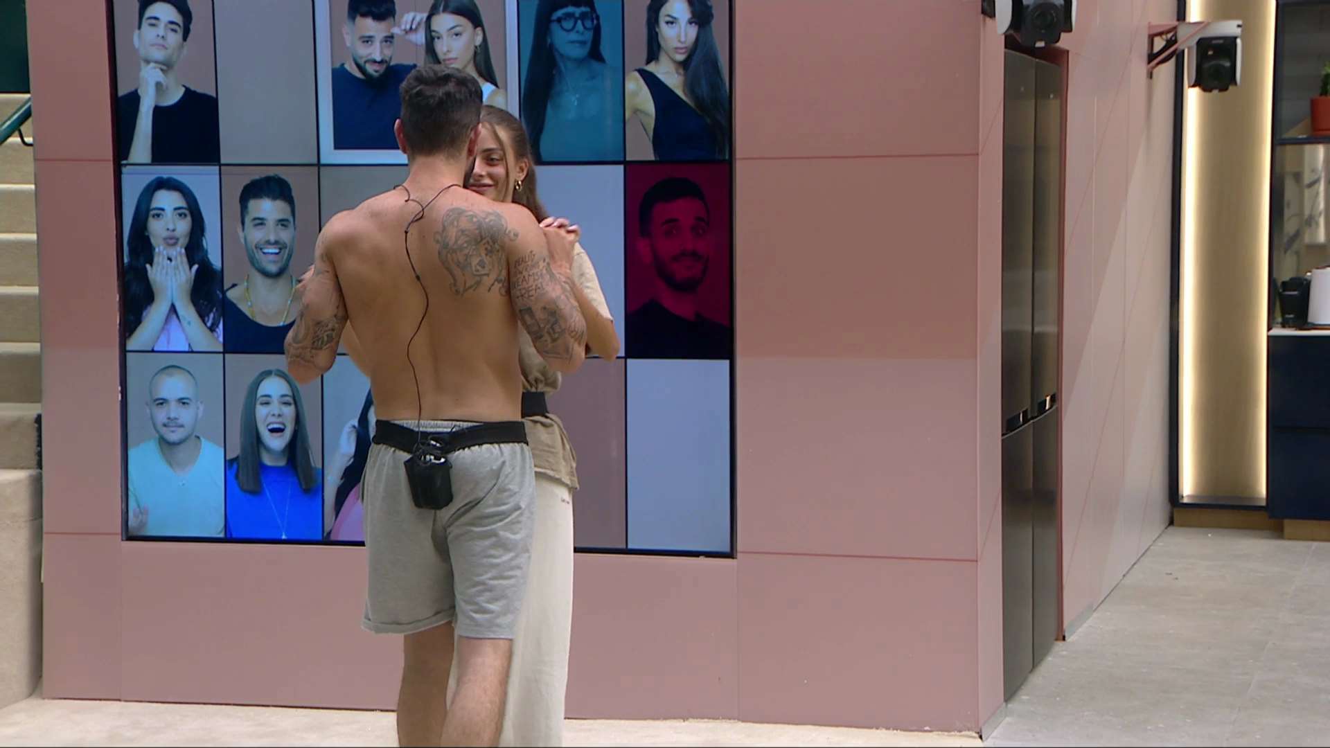 entertainment-the-big-brother-season-04-clips-2626-part-2206230236