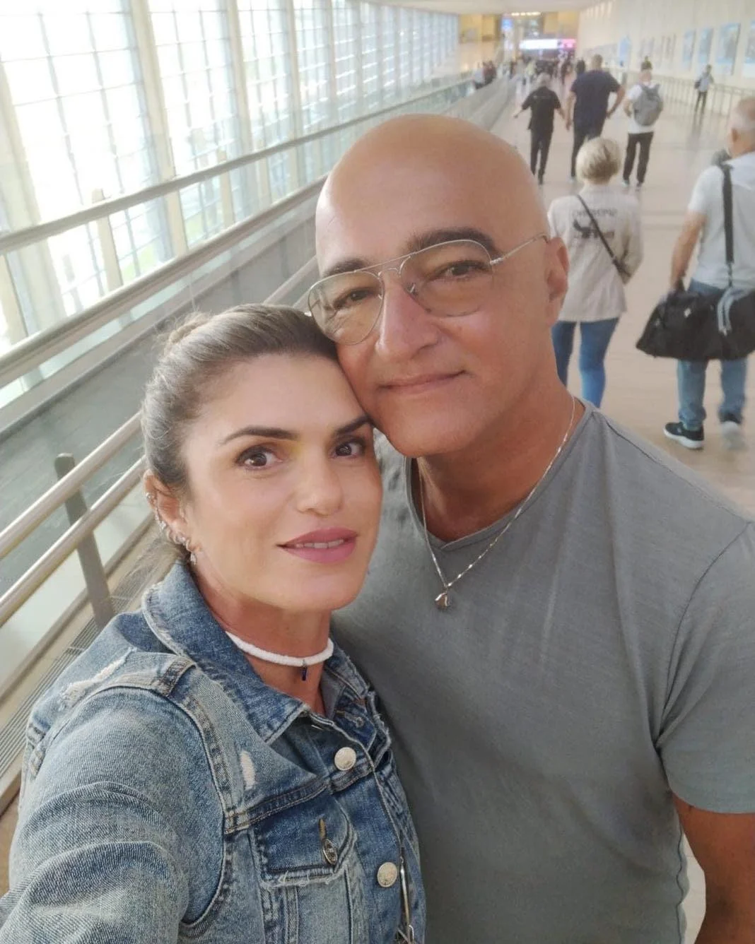 דודי אשכנזי ורעייתו