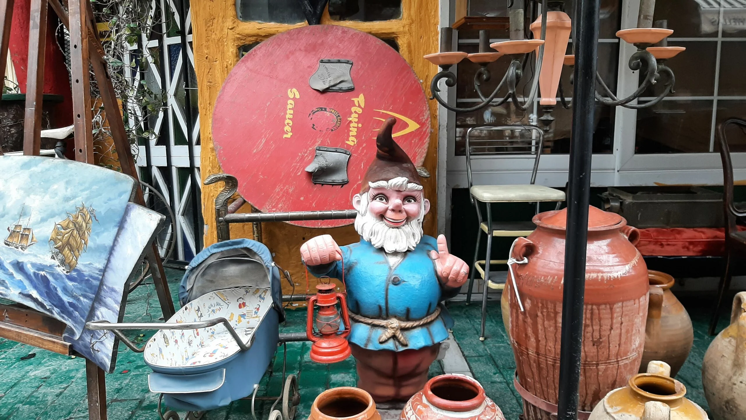 שוק הפשפשים באתונה. צילום: מיכל בן ארי מנור