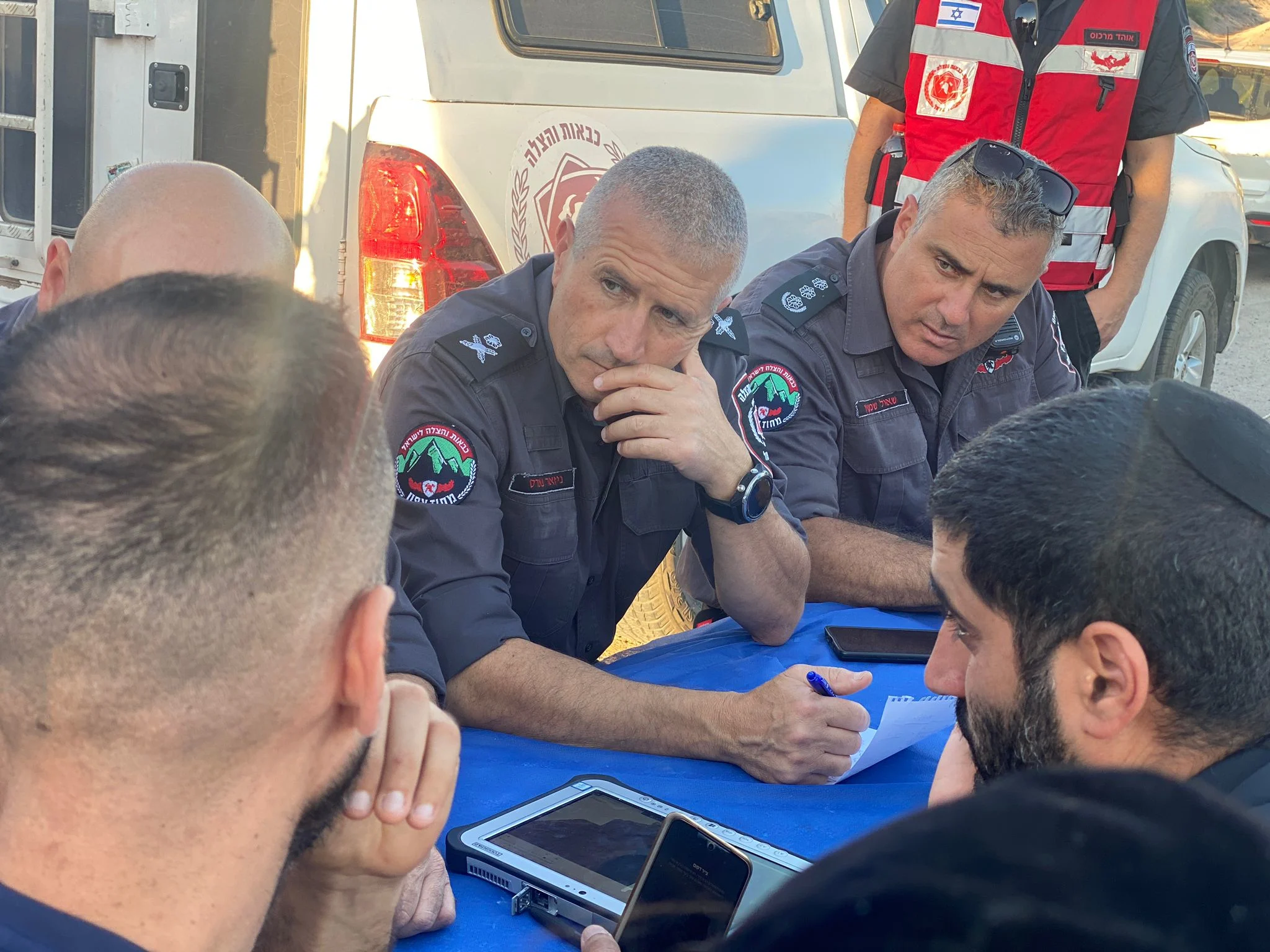 דיון בנושא השריפה בסמוך לכנרת