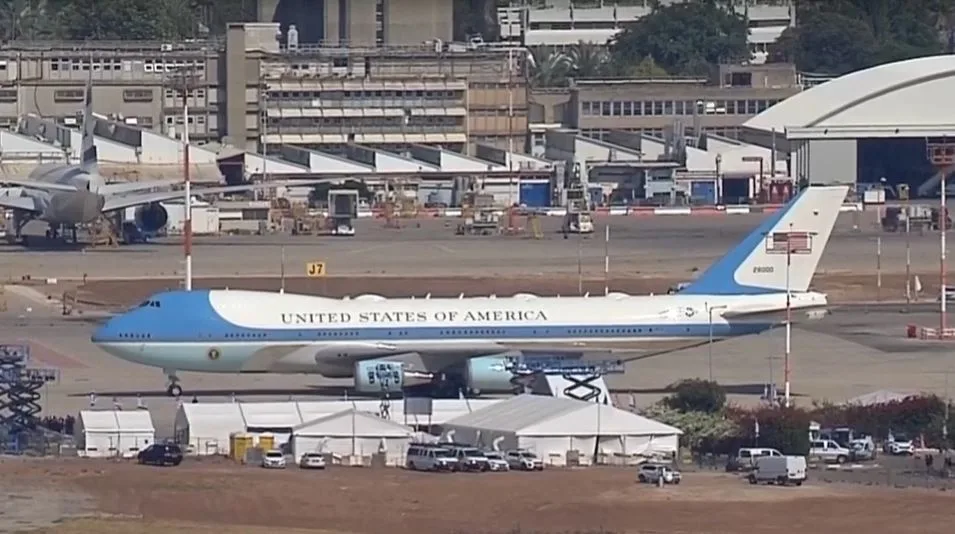 ה''אייר פורס 1'' בנתב''ג רגע לפני המראתו לסעודיה