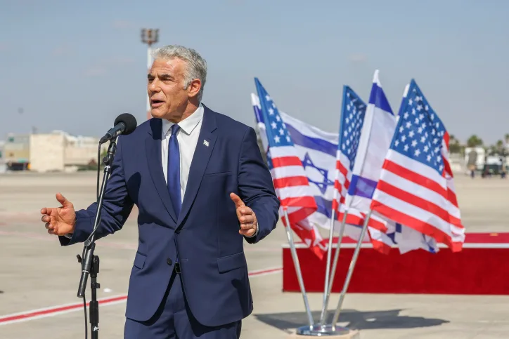 .רה''מ יאיר לפיד בנתב''ג אחרי המראת ביידן לסעודיה