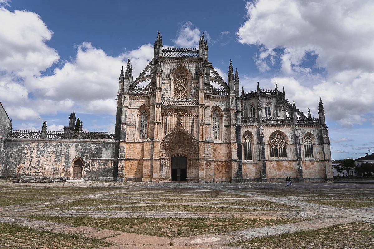 מנזר בטאליה. צילום: Chasing Lenscapes