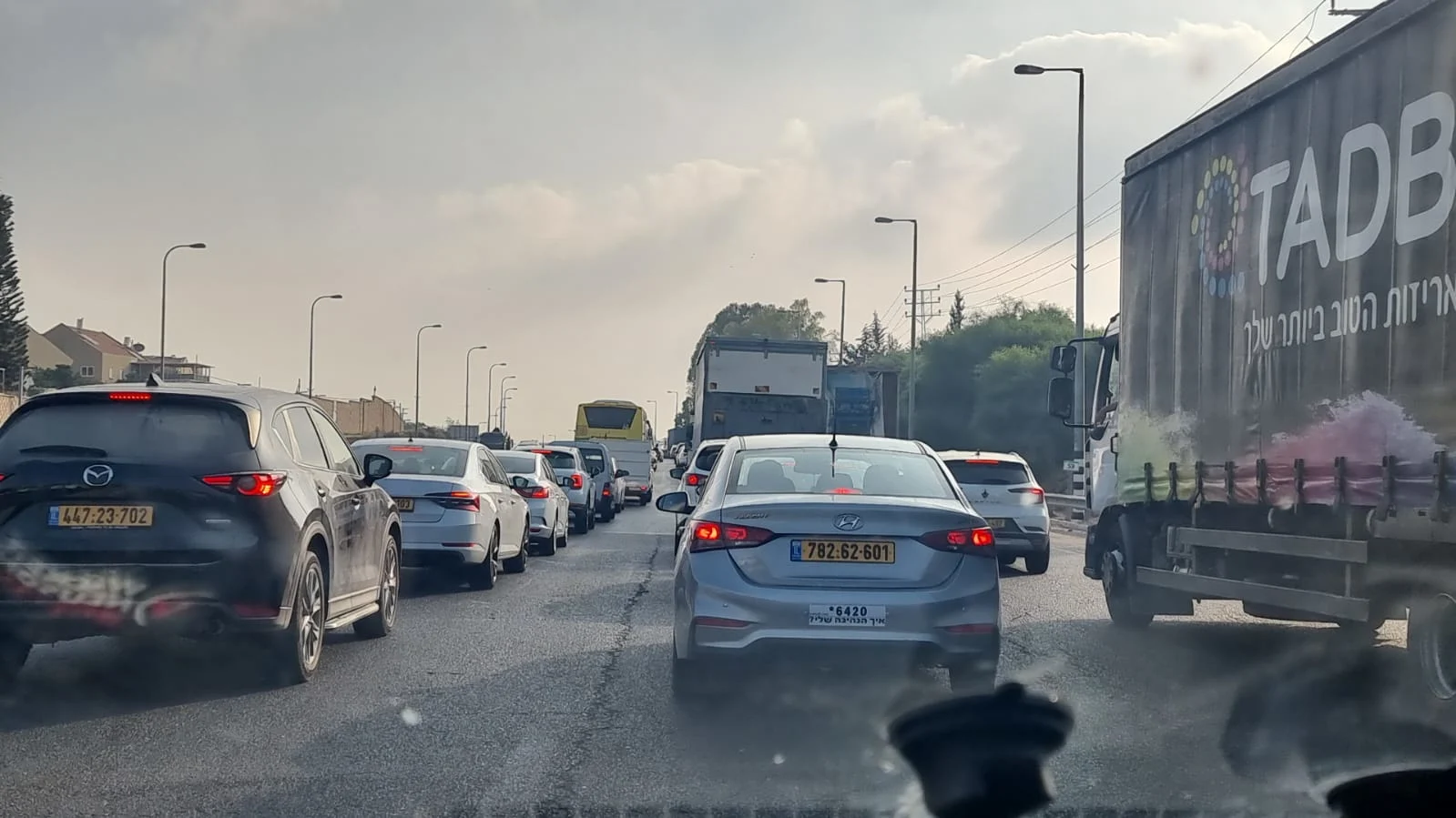 פקקי ענק הבוקר ביציאה משדרות