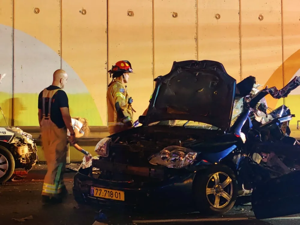 הרוג ו-5 פצועים בתאונת דרכים בכביש 50 סמוך למחלף בן ציון