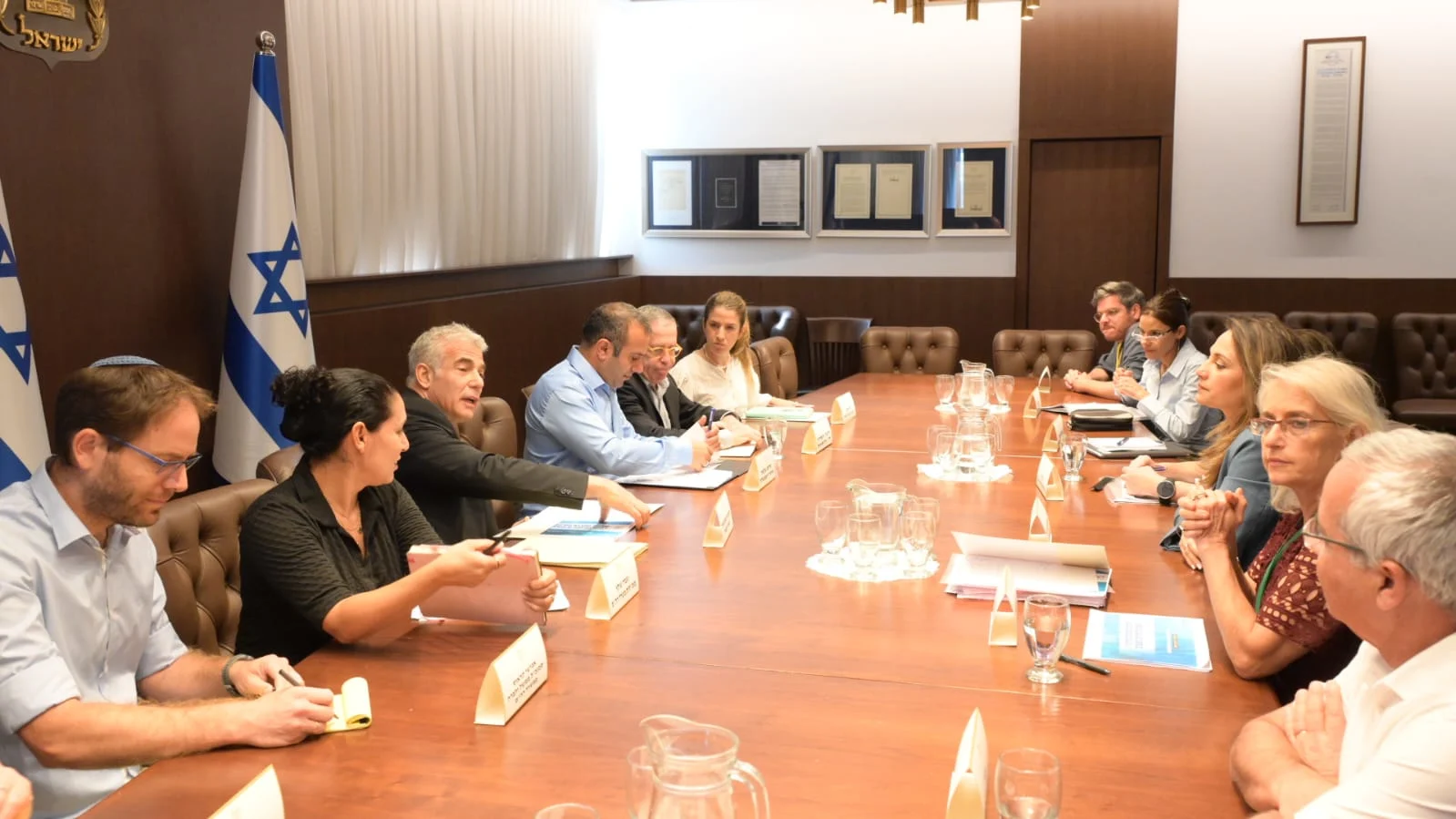 רה''מ יאיר לפיד בדיון עם שר האוצר אביגדור ליברמן ושרת החינוך יפעת שאשא-ביטון