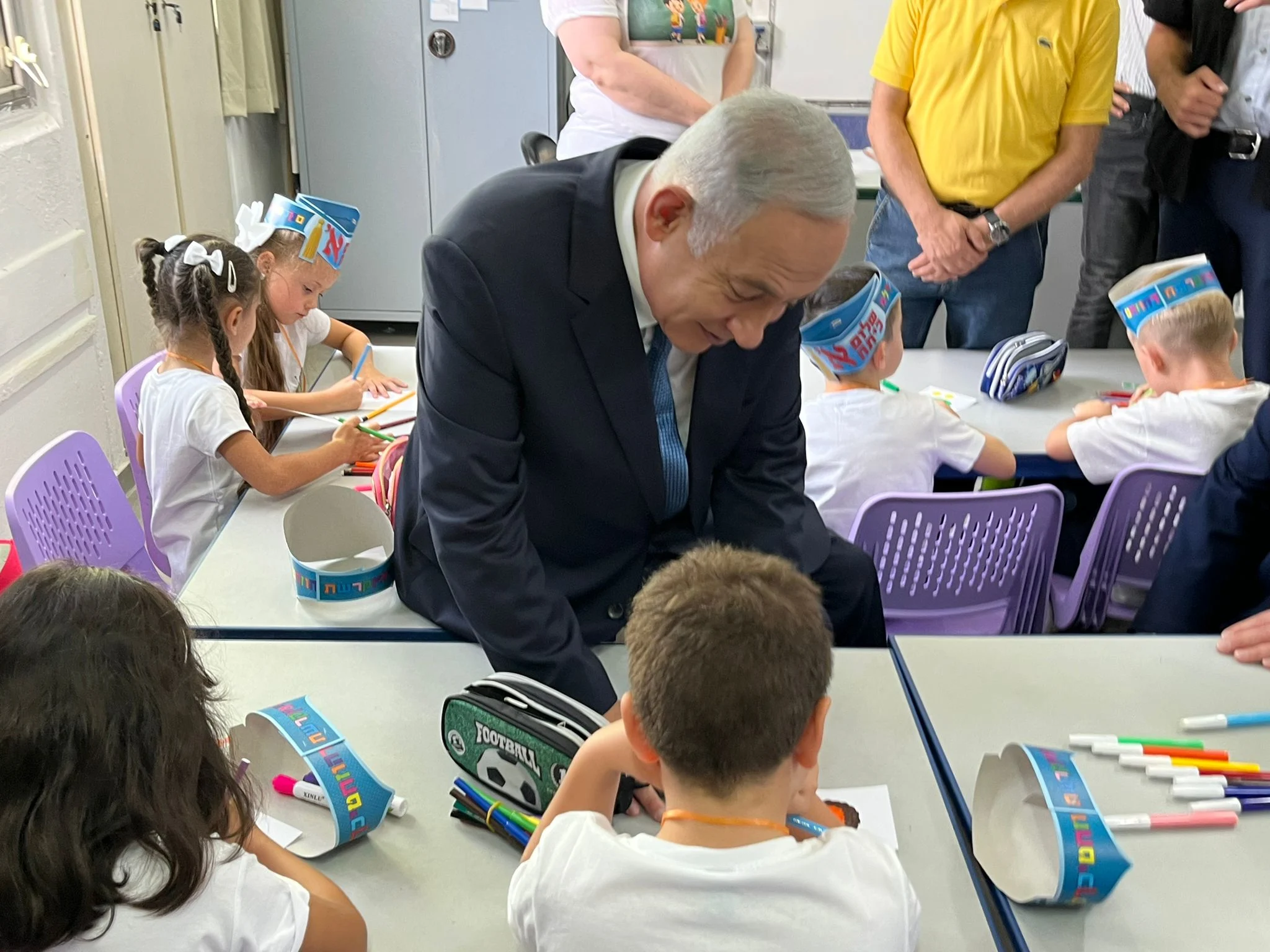 יו''ר האופוזיציה בנימין נתניהו מבקר בבית ספר ''הנשיא'' בבת ים