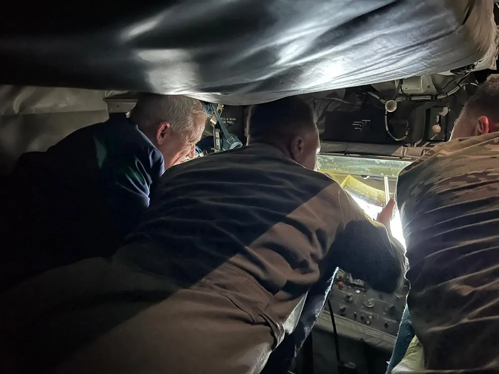 שר הביטחון גנץ בביקור בטייסת המתדלקים של סנטקום בטמפה, פלורידה