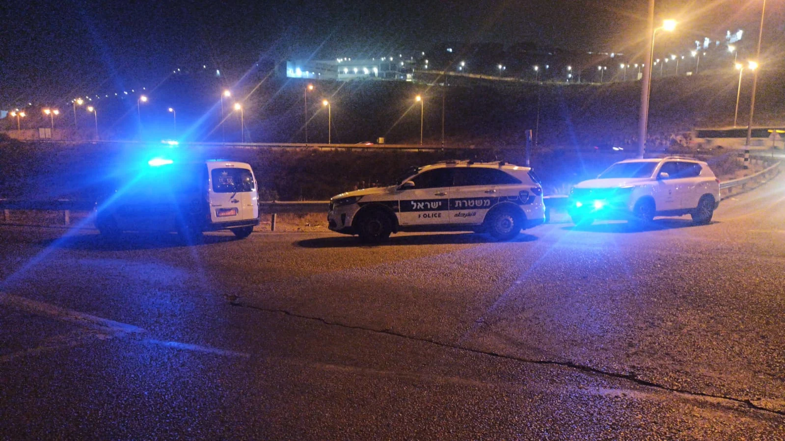 ניידת בשומרון, ניידת בלילה