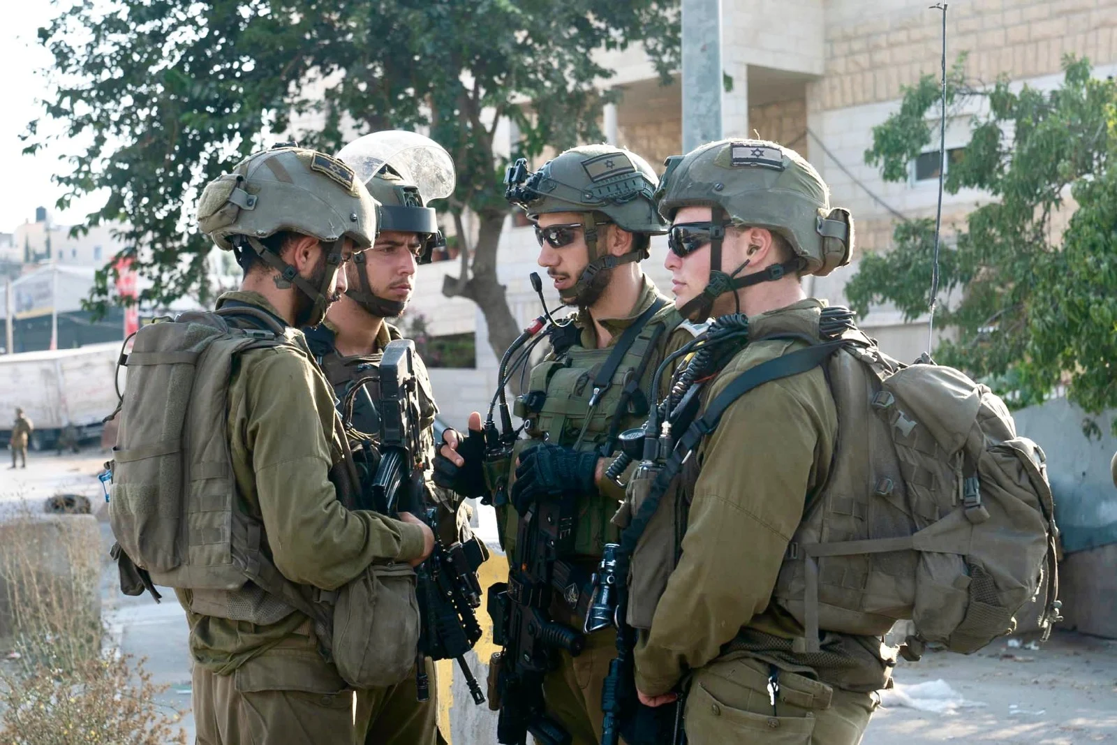 כוחות צה''ל בזירת הפיגוע בחברון