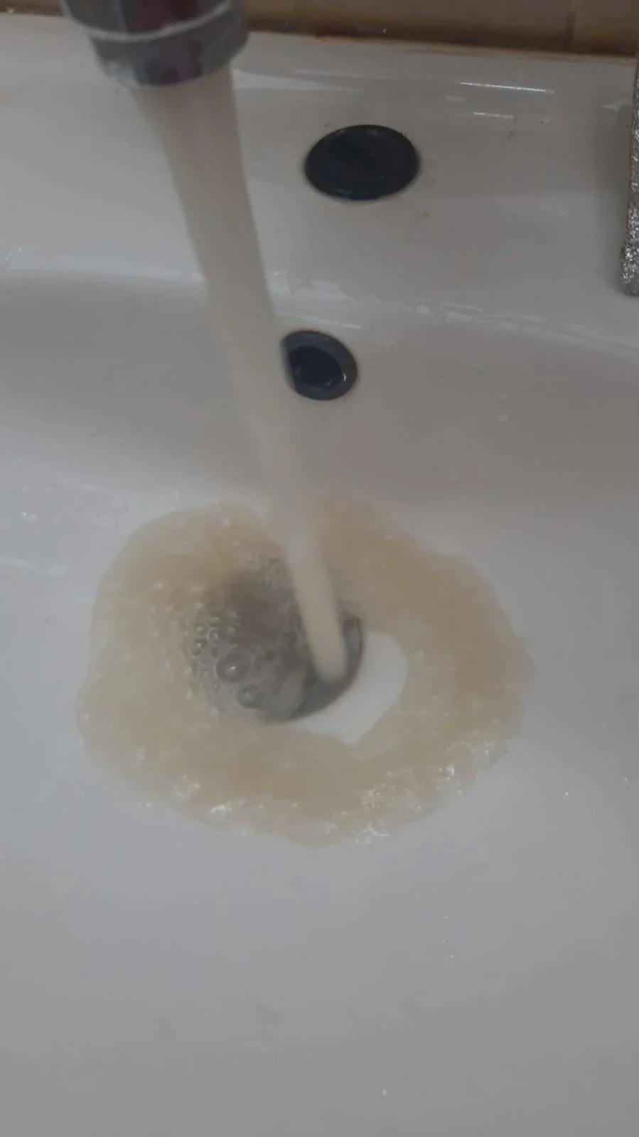 המים אינם ראויים לשתייה בשדרות