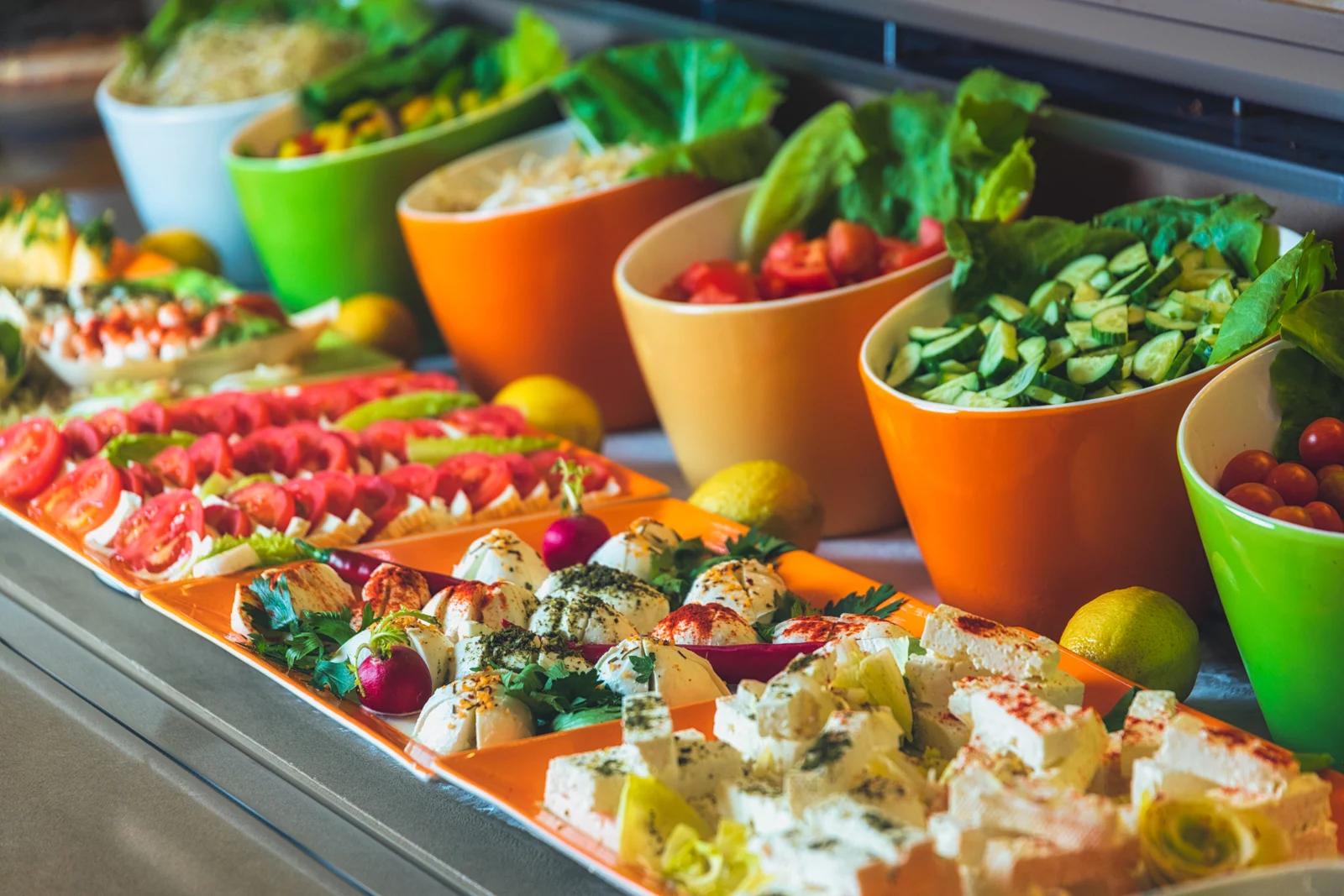 ארוחת בוקר במלון עין גדי צילומים מקס קובלסקי