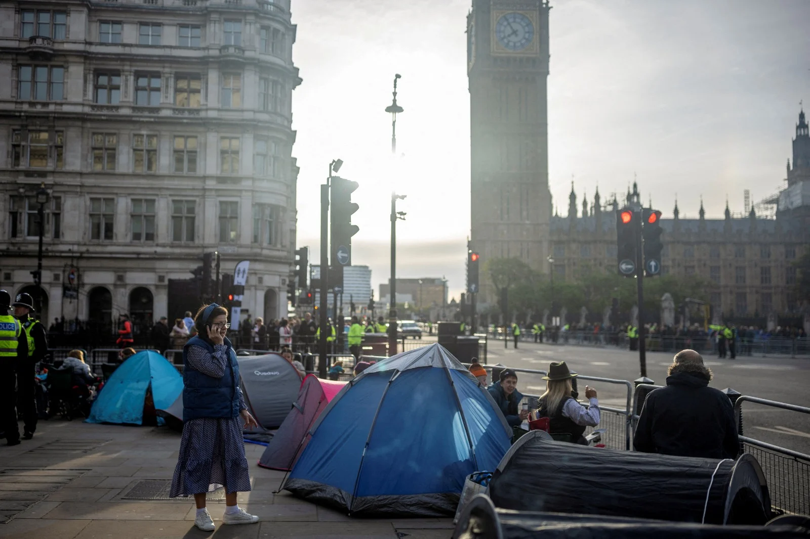 תור לארון של המלכה