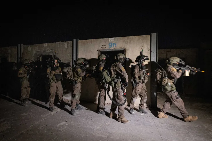 אימון חיילים של הלוט''ר. ''לצאת מהנחה למבצע מתגלגל''