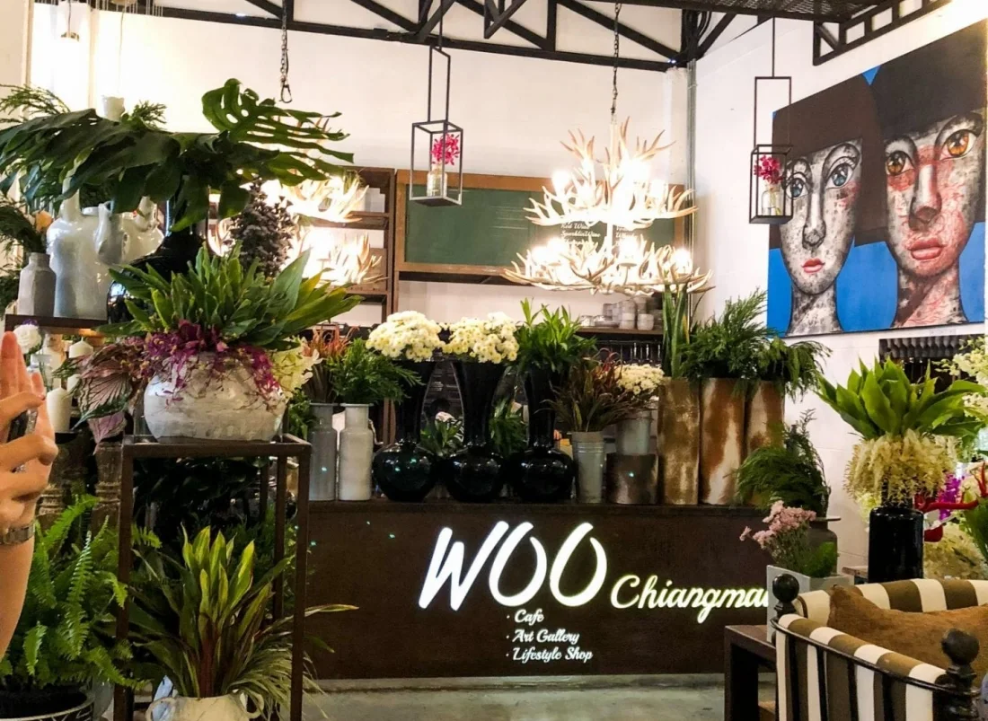 Woo Cafe & Art Gallery