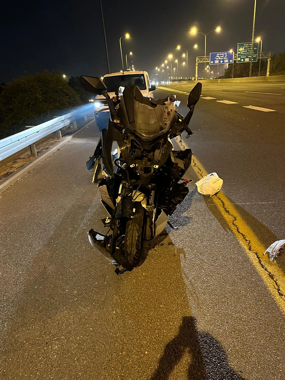 האופנוע של הרוכב שנהרג בכביש 471 סמוך פתח תקווה