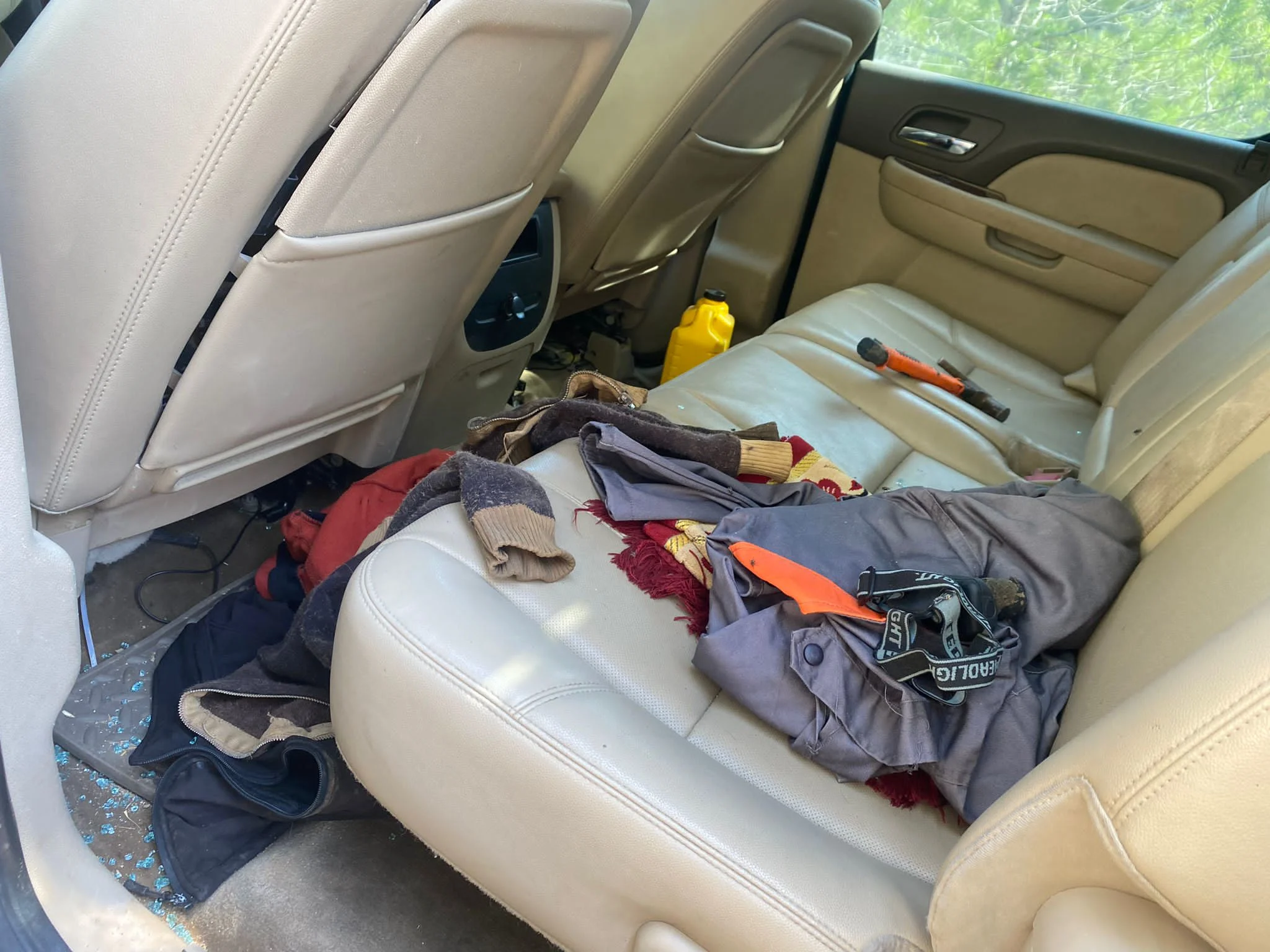 הרכב שנמצא נטוש בשדה, מצוד מתנהל אחר החשוד שנמלט