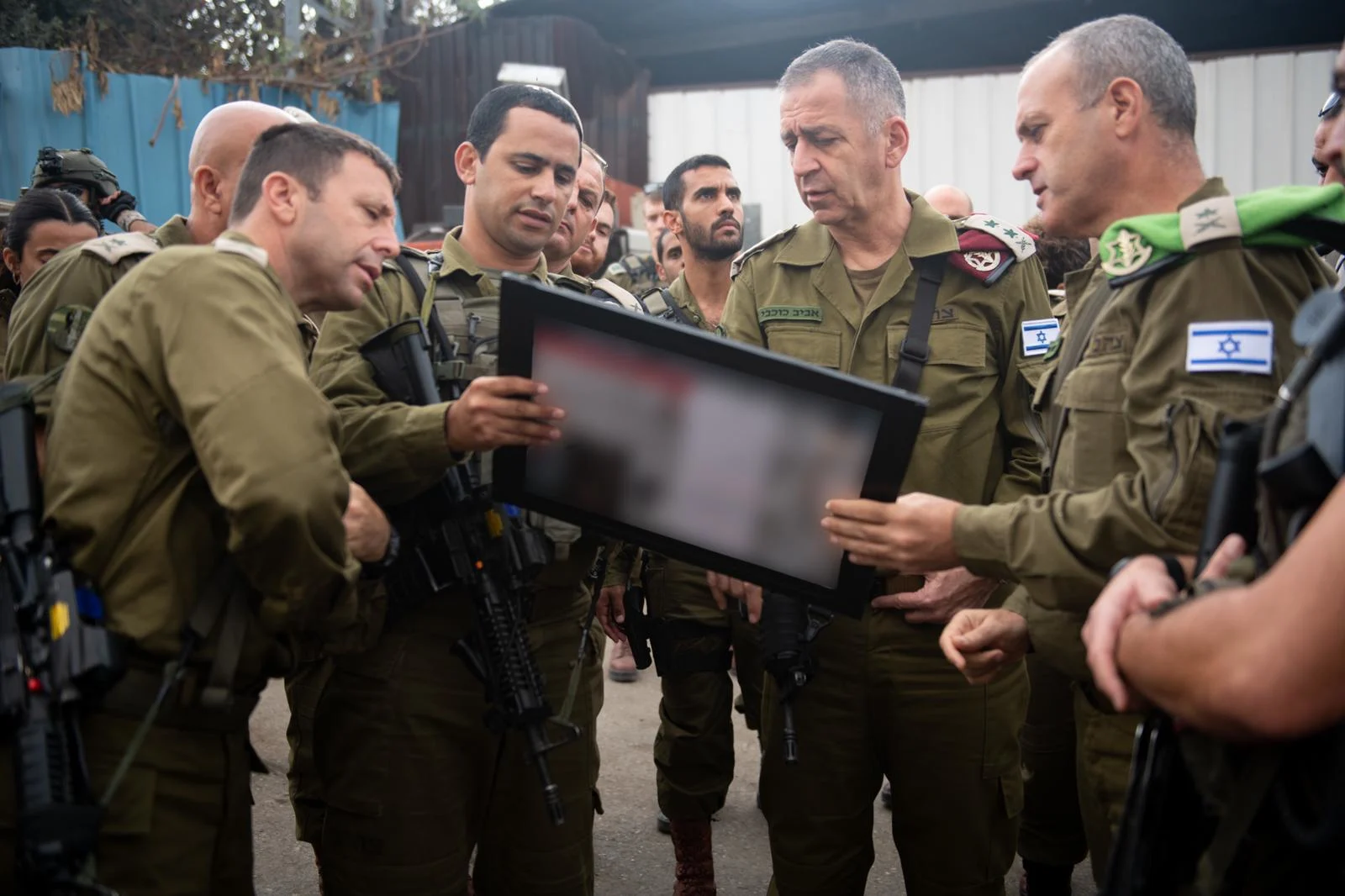 הרמטכ''ל אביב כוכבי בזירת הפיגוע בקריית ארבע