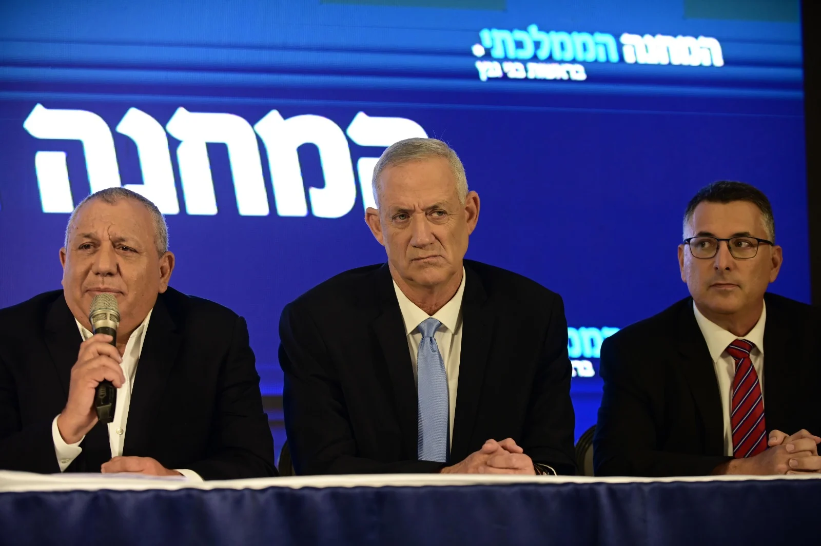 גנץ, סער ואיזנקוט