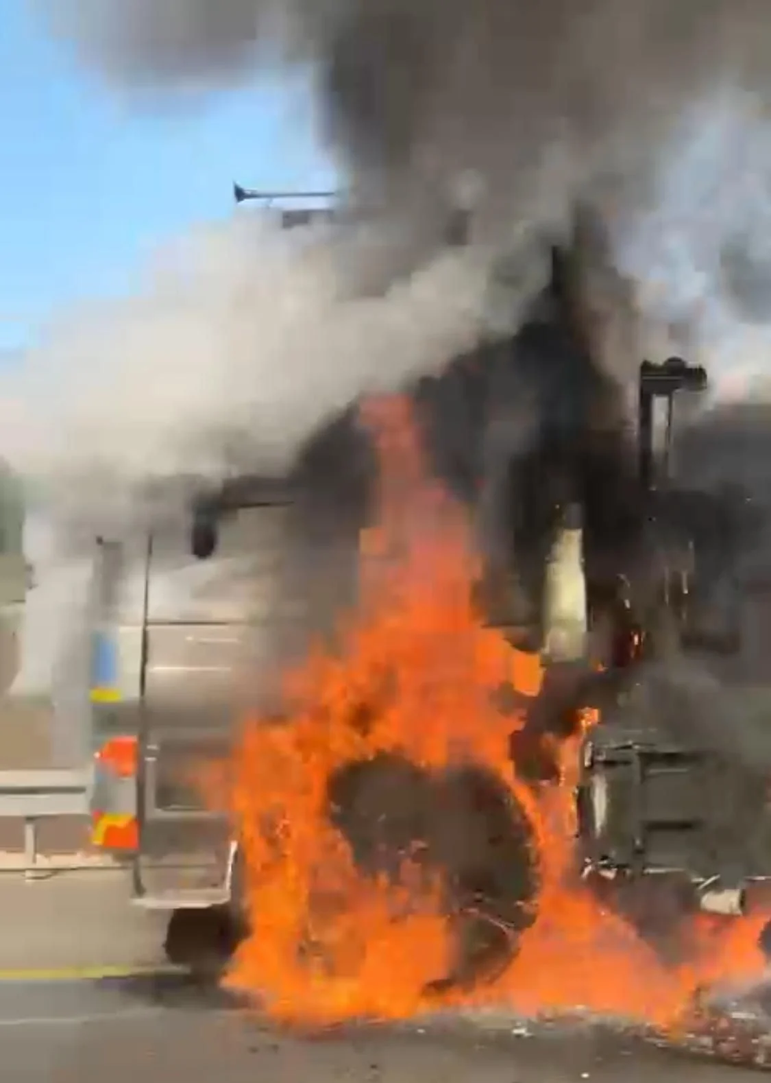 המשאית שנשרפה