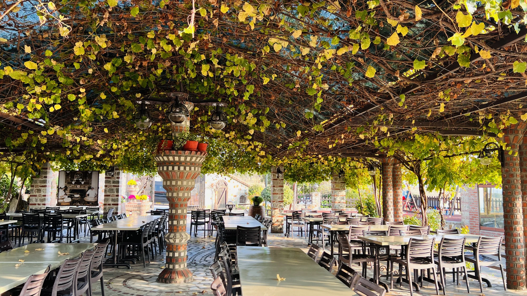 האחוזה היוונית – Ktima Perek