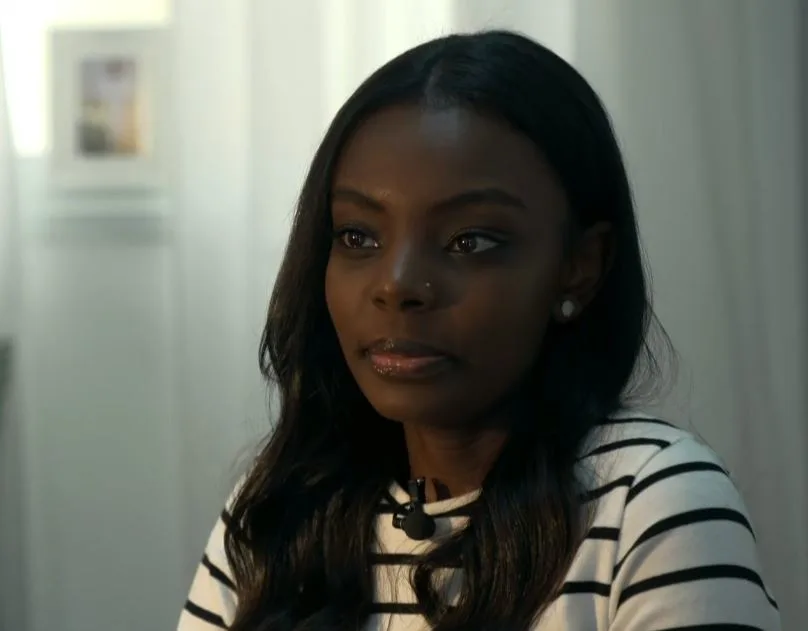 אמבט, אמה נרצחה על ידי אביה