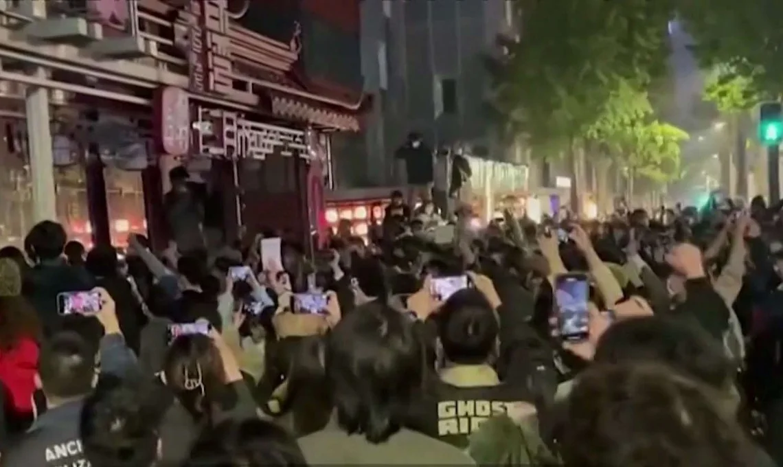 המחאות בסין