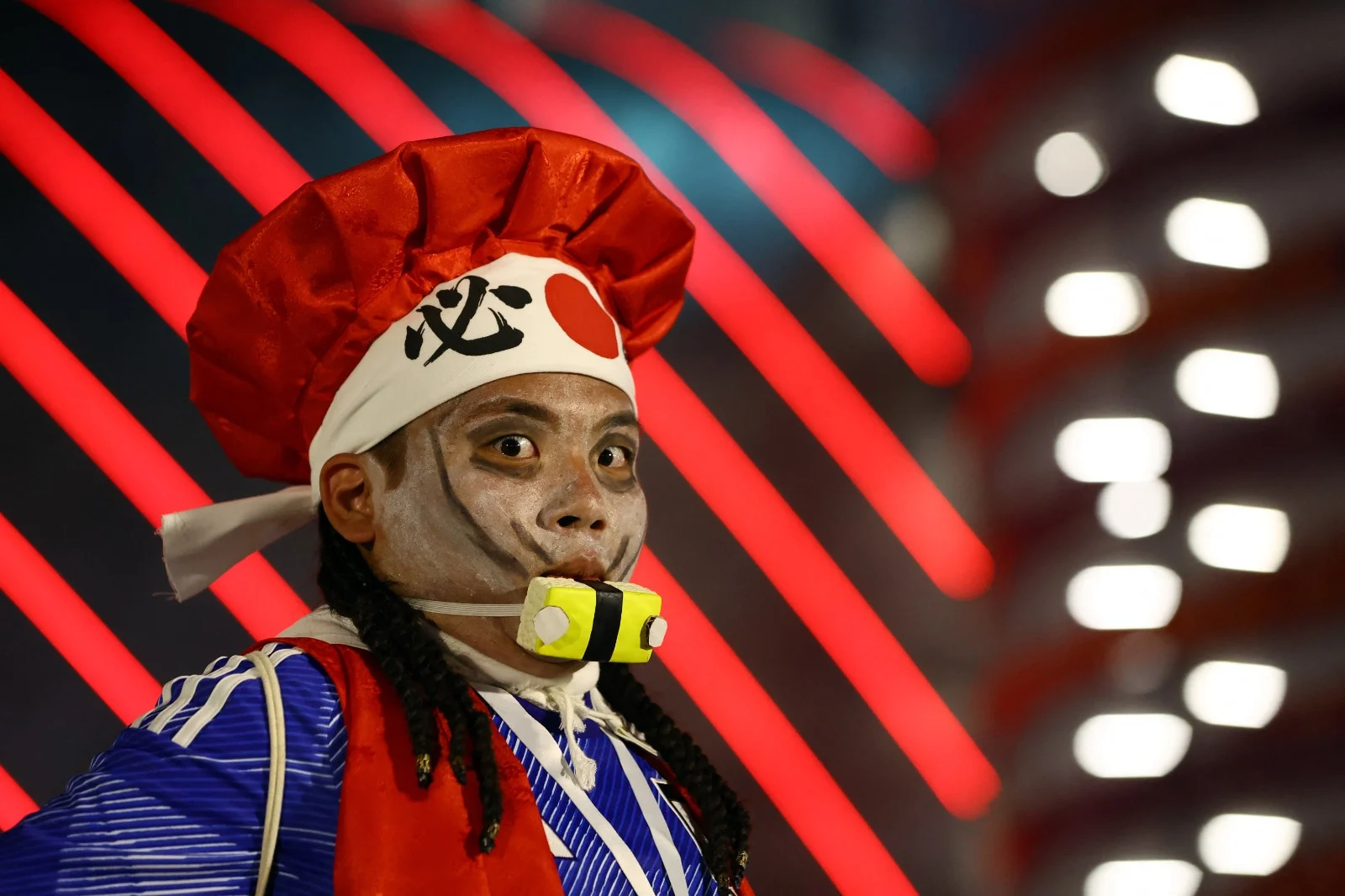 אוהדת יפן לפני המשחק מונדיאל 2022 בקטר