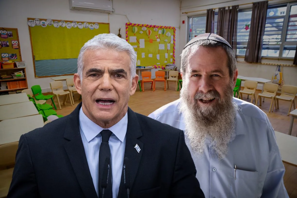 אבי מעוז ויאיר לפיד על רקע כיתה