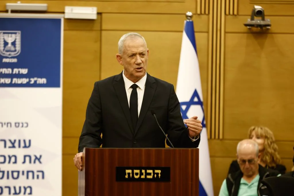 שר הביטחון היוצא בני גנץ