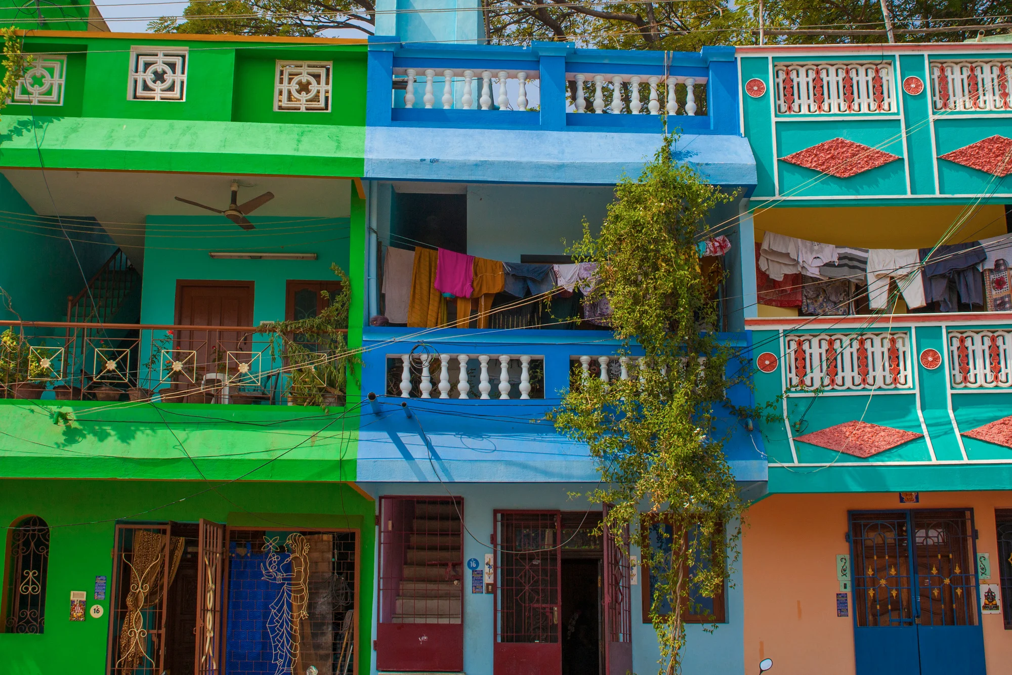 Pondicherry,,india,,january,15,,2015:,street,of,pondicherry,,peaceful,with