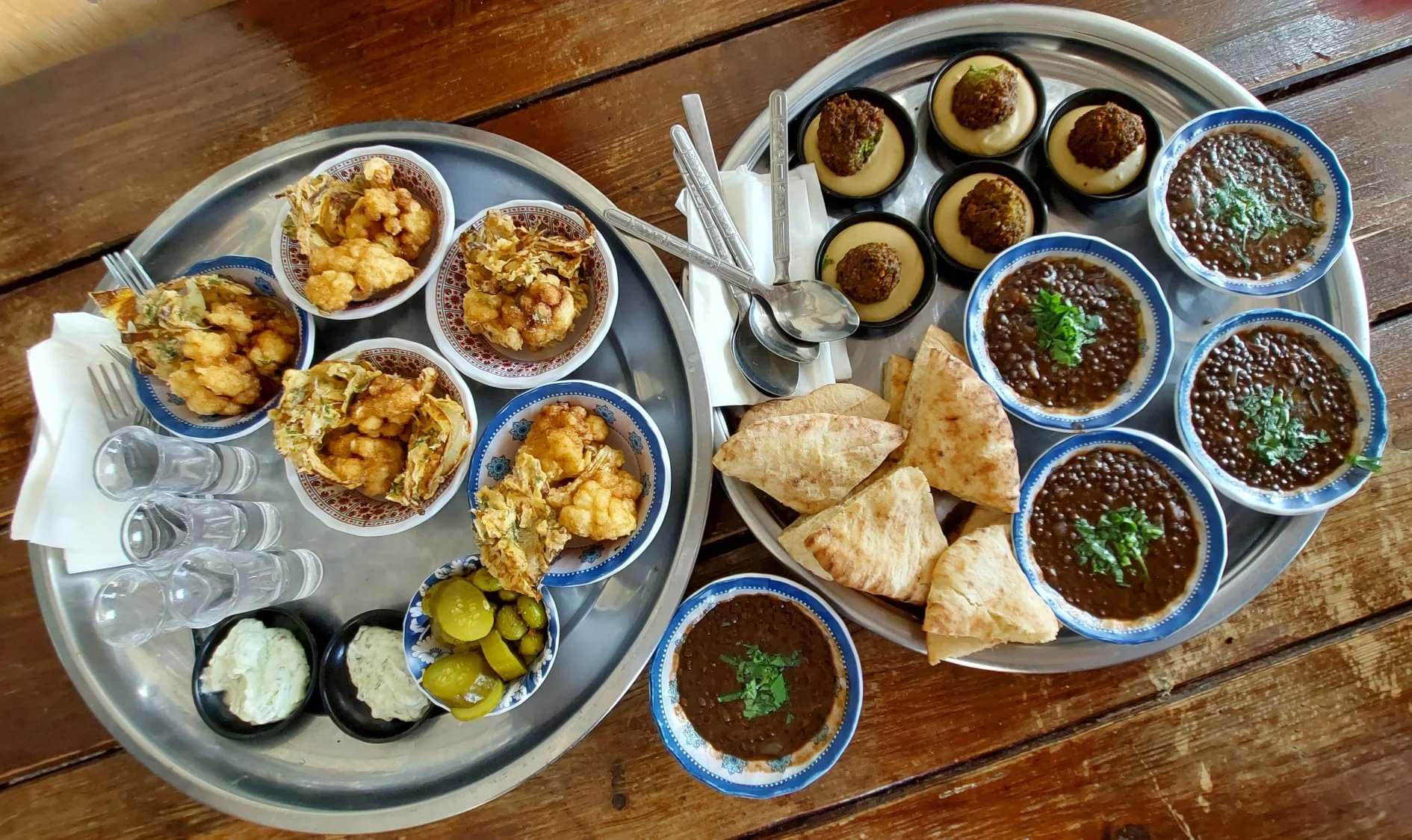 חומוס אינתי, ירוחם.