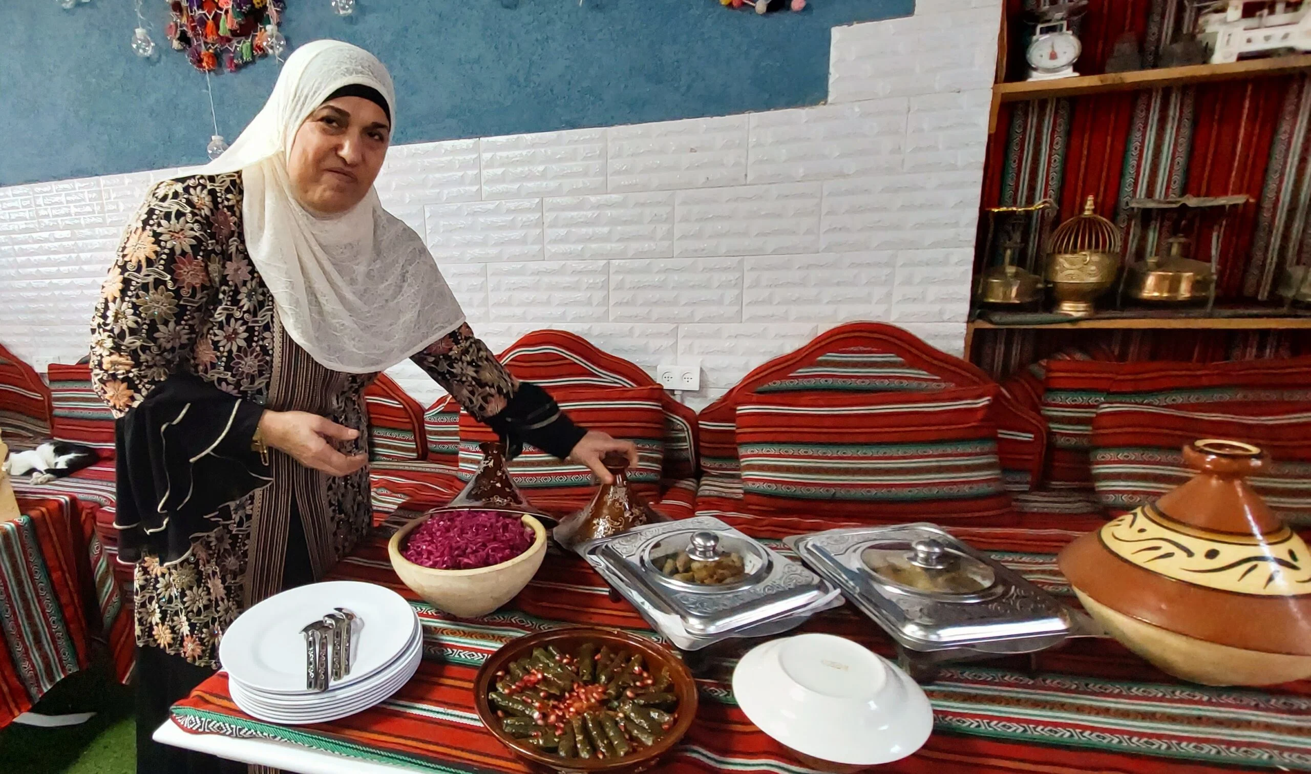 נאג'ח אבו לטייף - אירוח בדואי ברהט