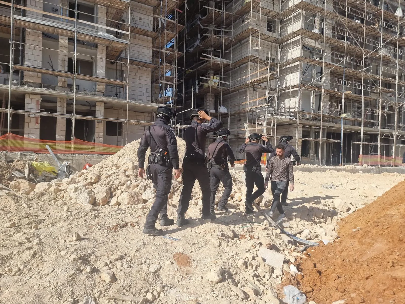 אתר הבנייה בו קרסו הפיגומים בגבעת זאב, ירושלים