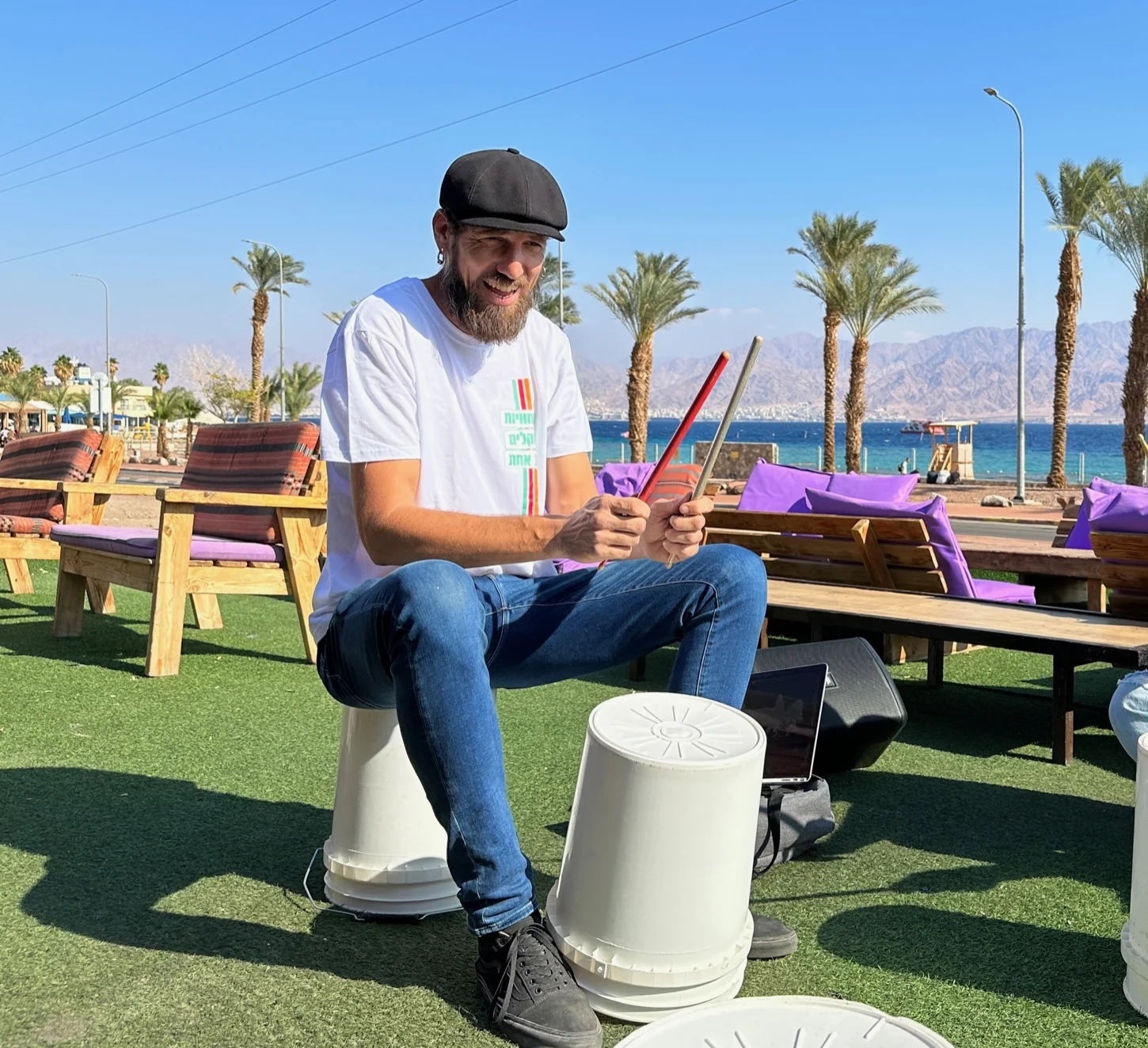 סדנת תיפוף. צילום: איריס סביניק קרסו