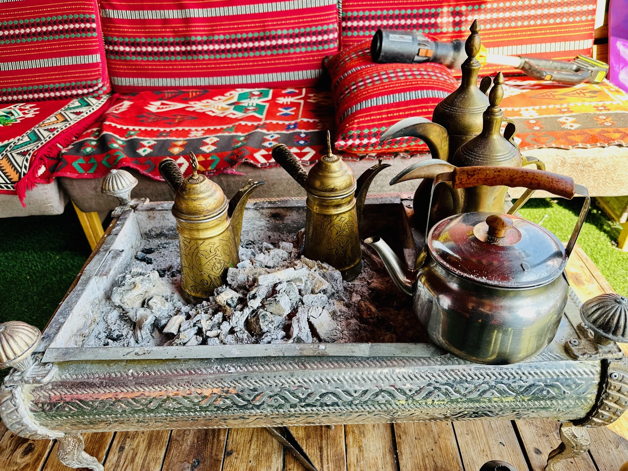 אירוח במאהל בדואי. צילום: איריס סביניק קרסו