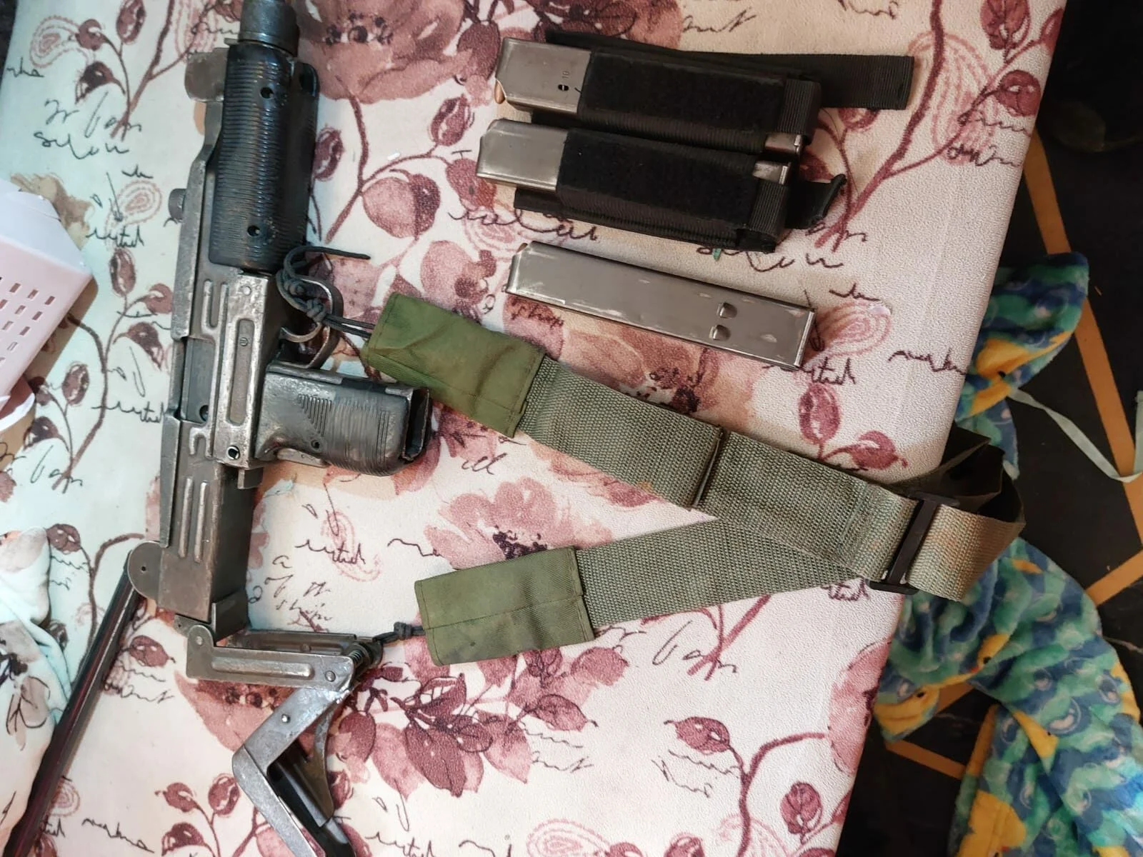 אמל''ח שנתפס אצל המבוקש אחמד מצרי מגוב האריות