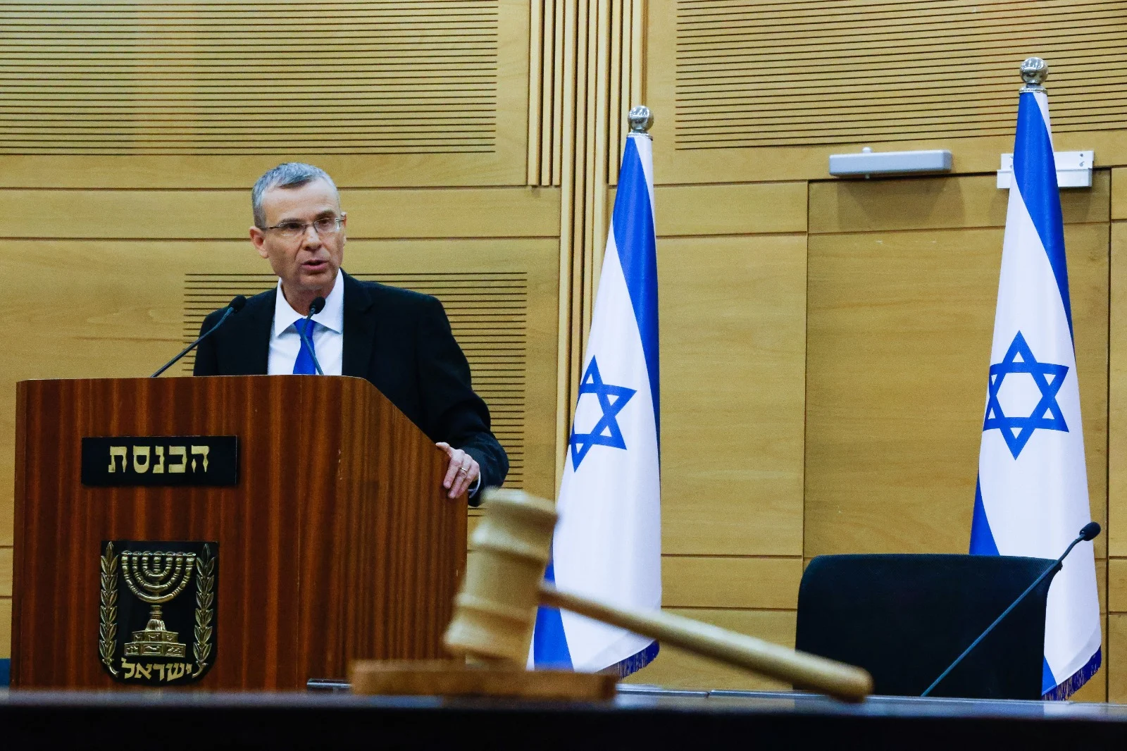 שר המשפטים יריב לוין