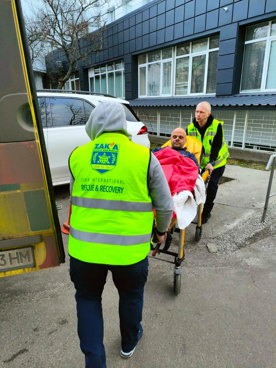 גנדי מועבר לבית החולים בקייב