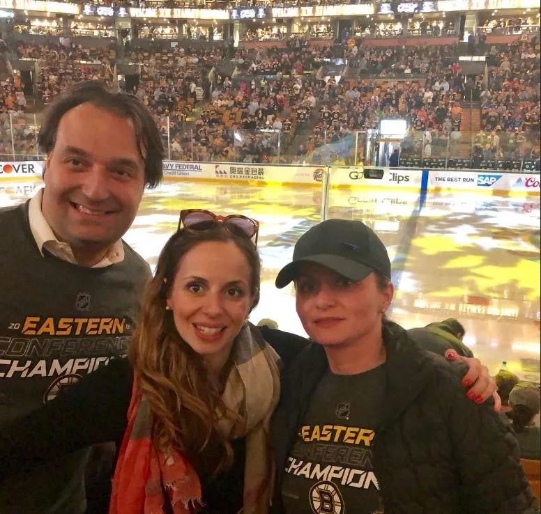 אנה וולש עם בעלה, שעל פי החשד רצח אותה