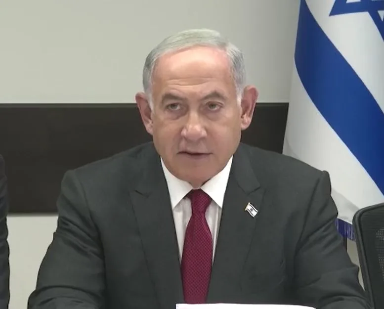 בנימין נתניהו בפתח ישיבת הקבינט המדיני-ביטחוני בעקבות הפיגועים