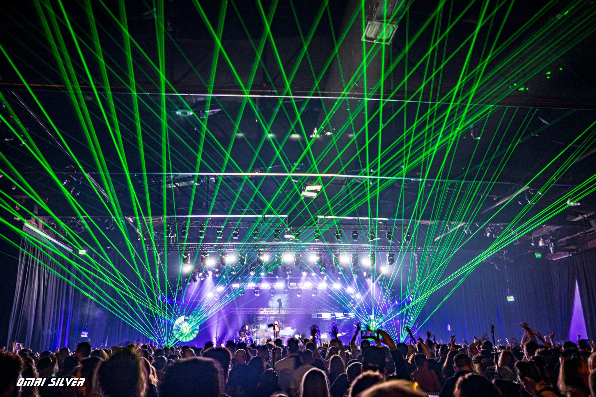 אינפקט מאשרום בהופעה