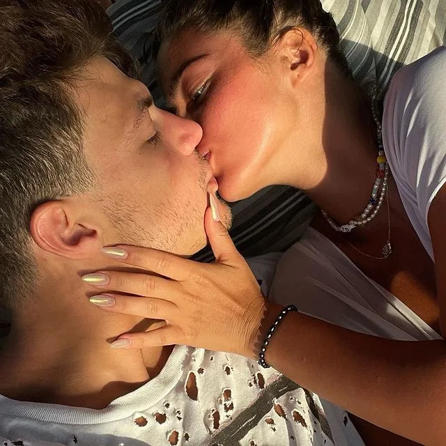 נועה קירל, תומר הכהן