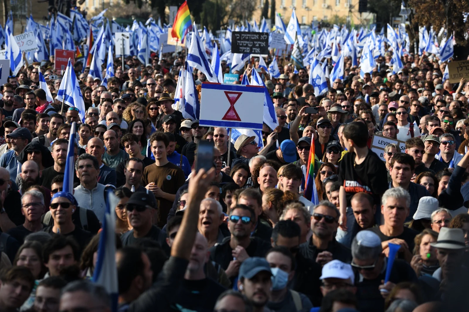 הצעדה מחוץ לכנסת