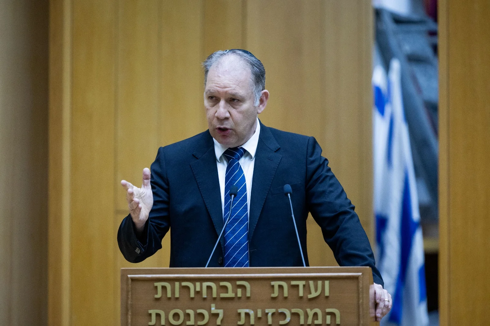 עו''ד אילן בומבך