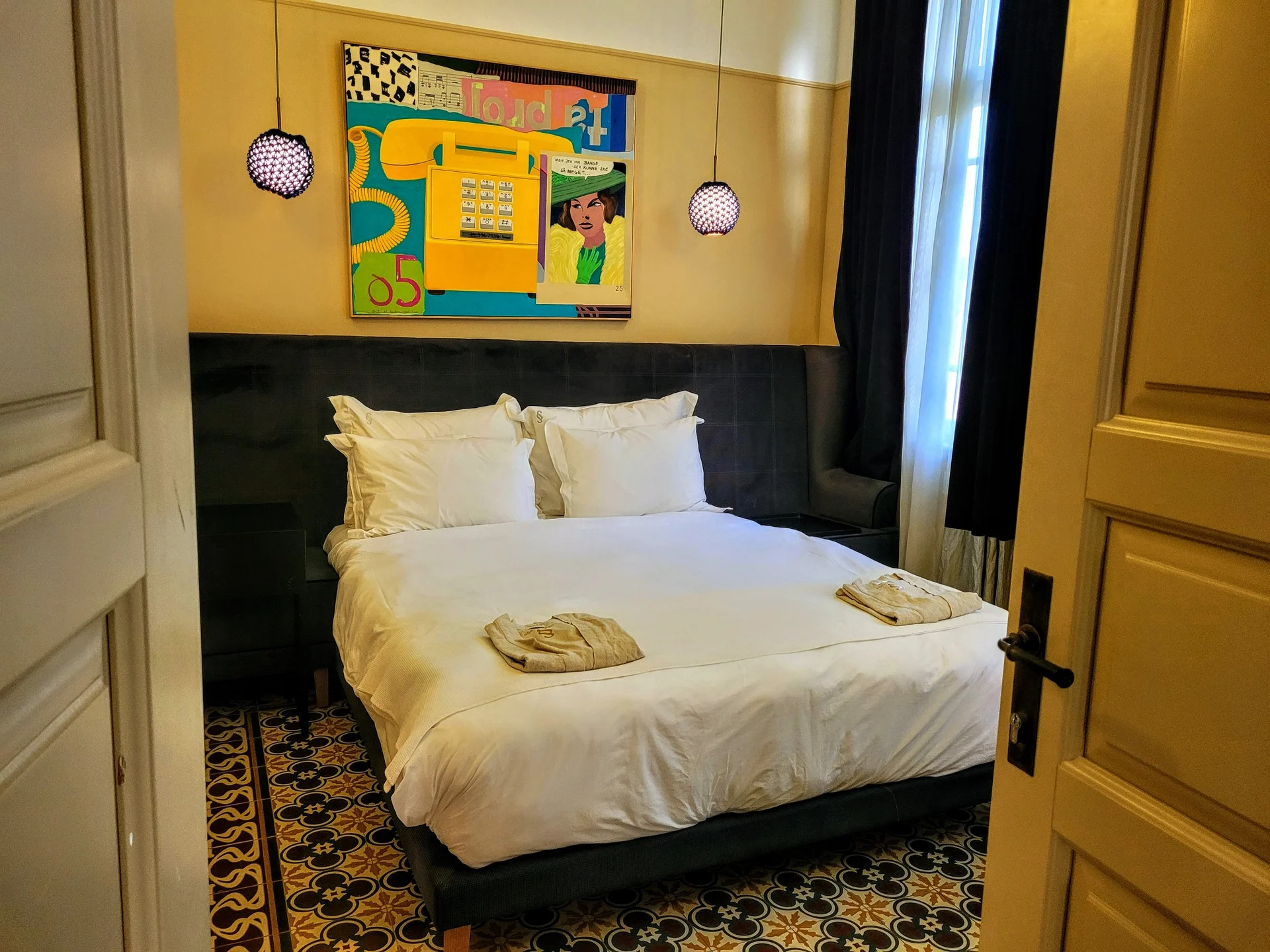 חדר שינה במלון אסמלבאז'