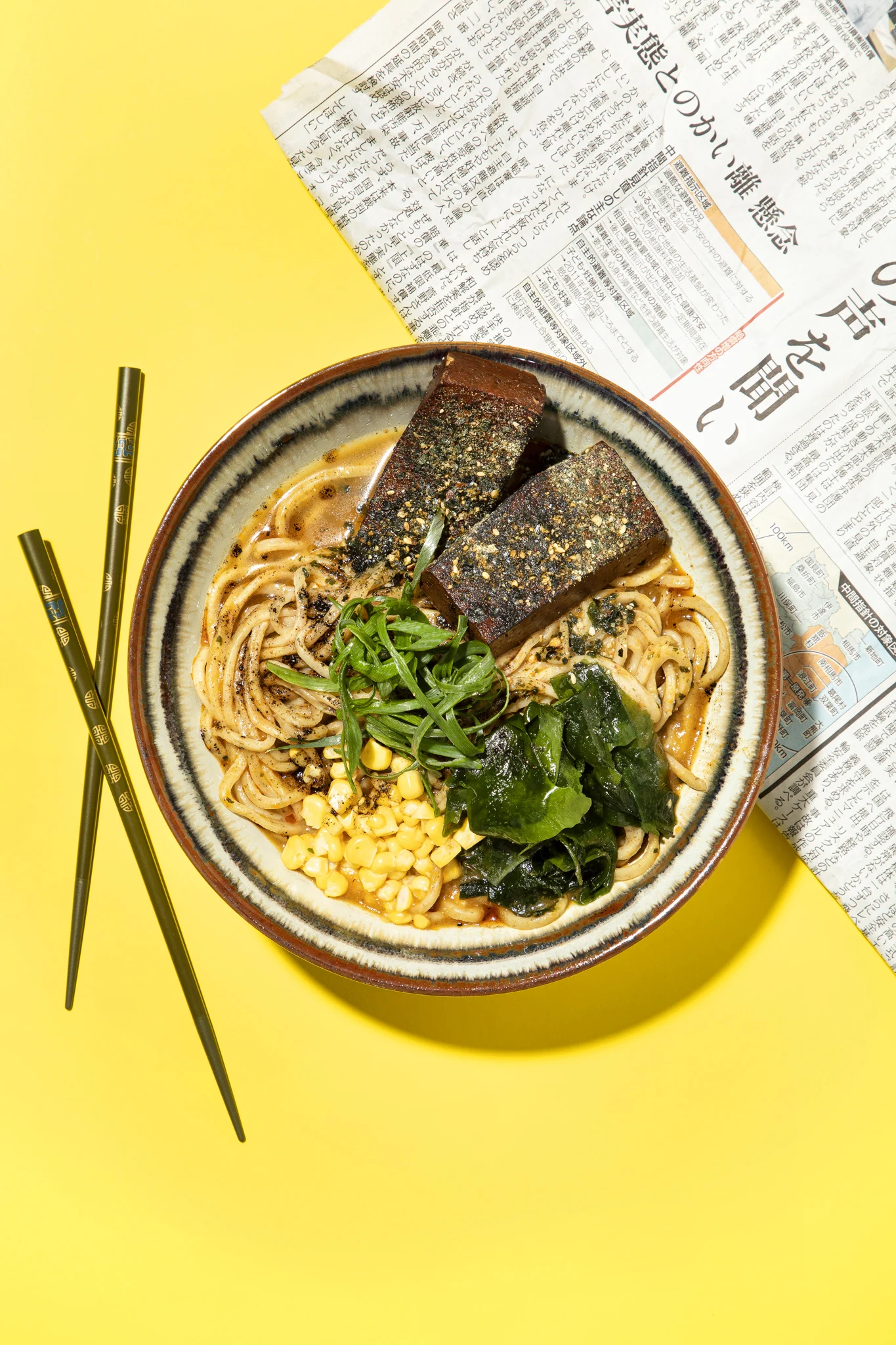 ראמן, תוםתום, תום שמיר