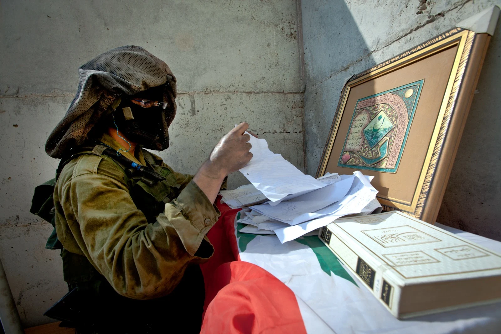 חייל מהיחידה המבצעית של 8200